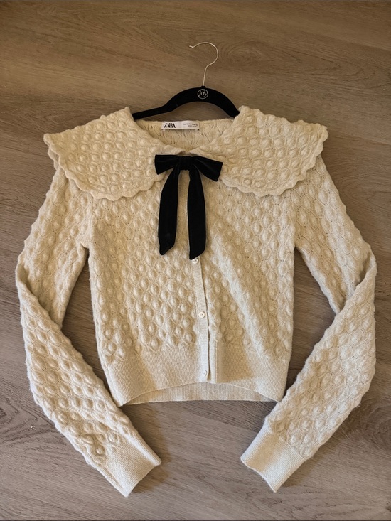 Zara Sweaters - Zara Cream Textured Knit Cardigan with Black Bow Collar